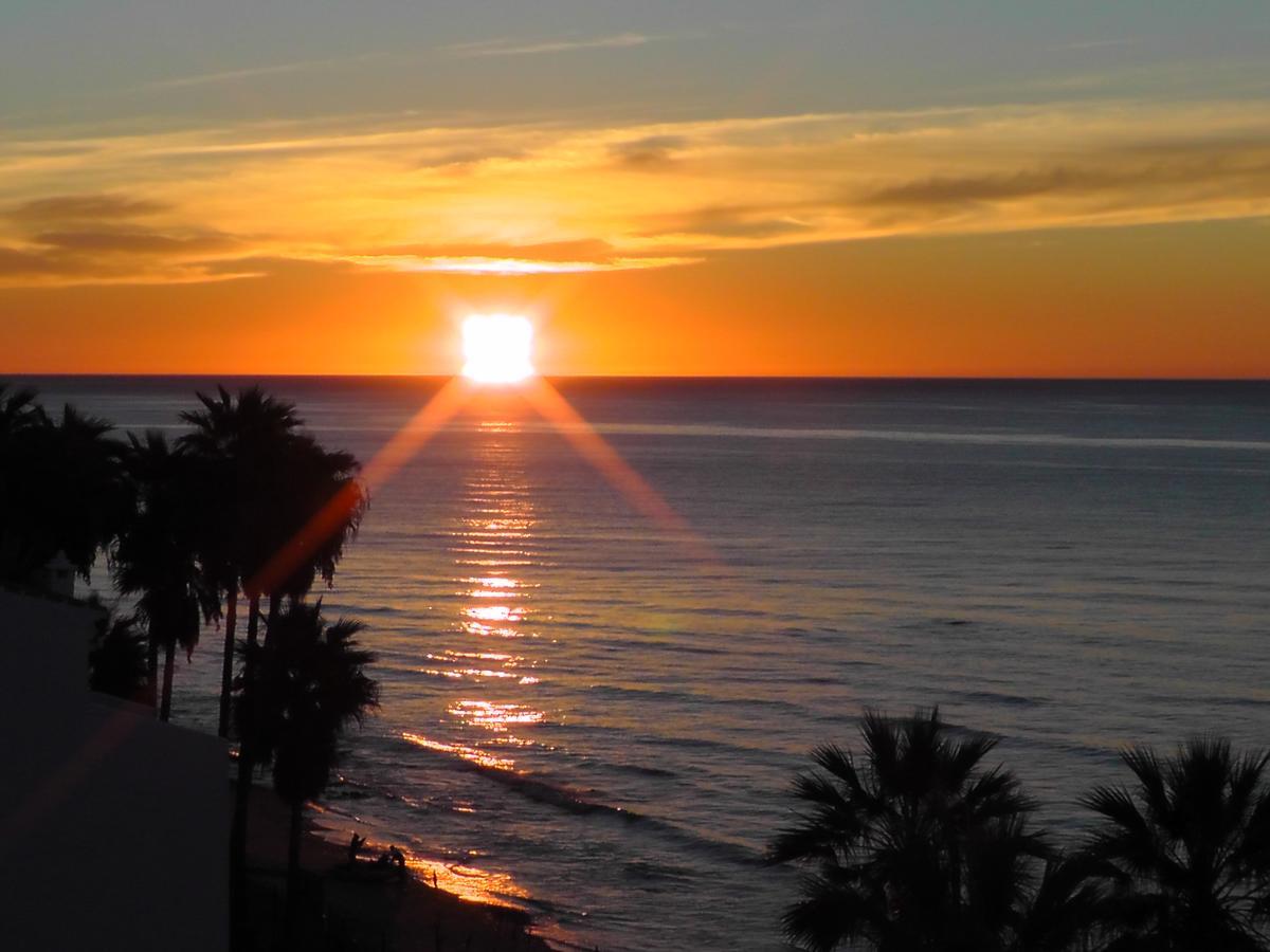 Apartment Sun Of Andalucia In First Beach Line With View On Africa Sitio de Calahonda Room photo