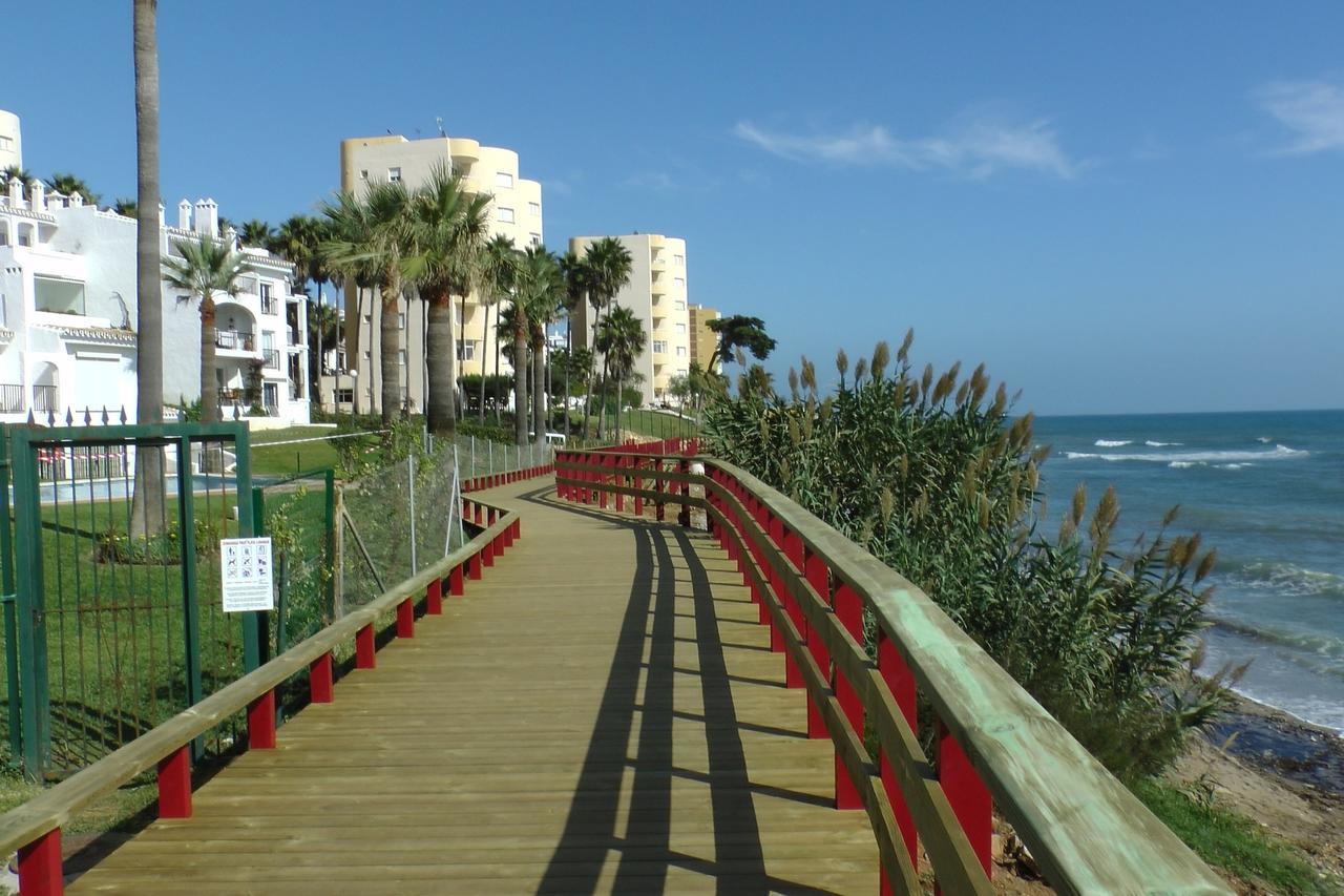 Apartment Sun Of Andalucia In First Beach Line With View On Africa Sitio de Calahonda Exterior photo